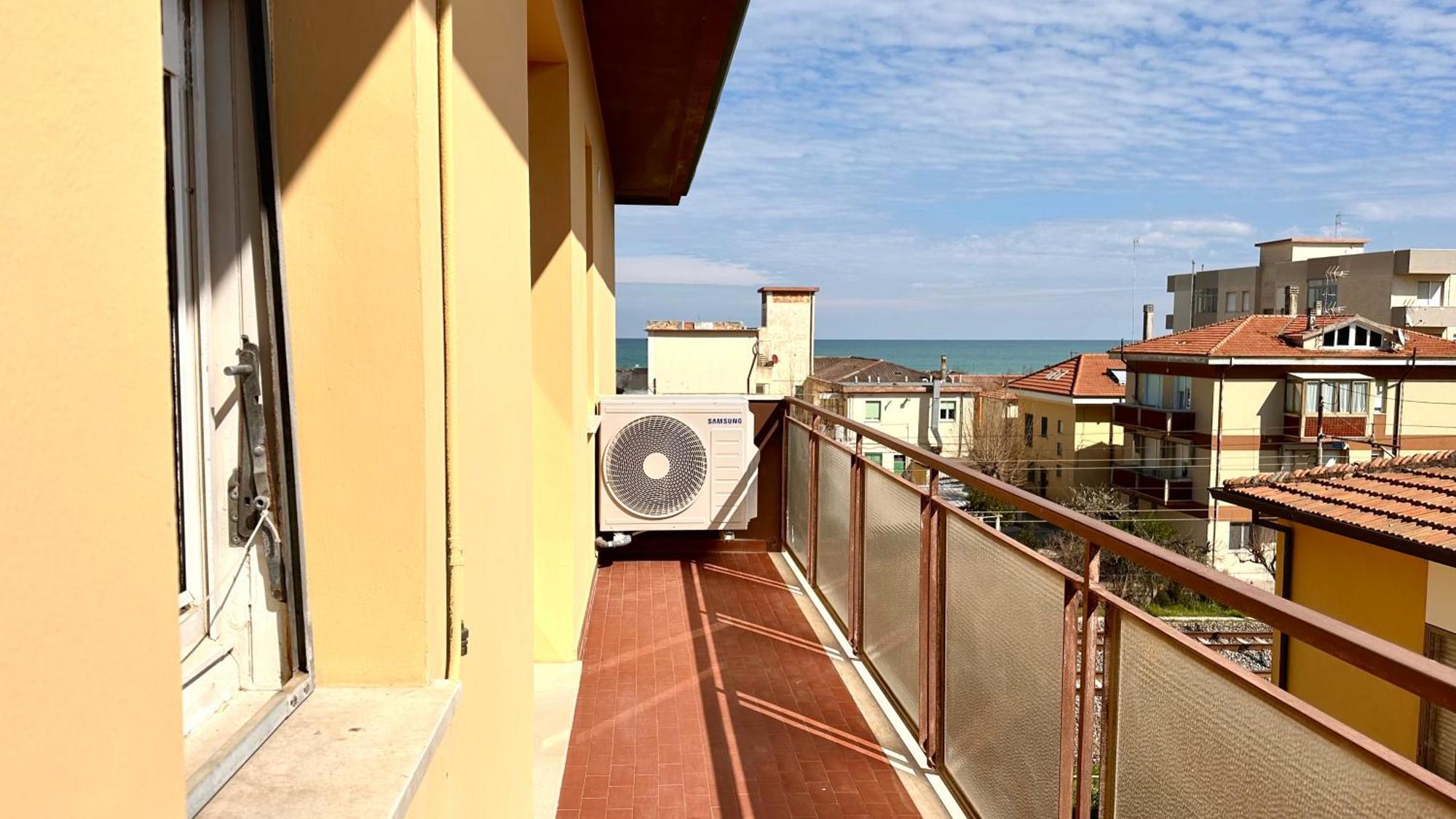 Se041 - Senigallia, Quadrilocale Accessoriato A 150Mt Dal Mare Екстер'єр фото